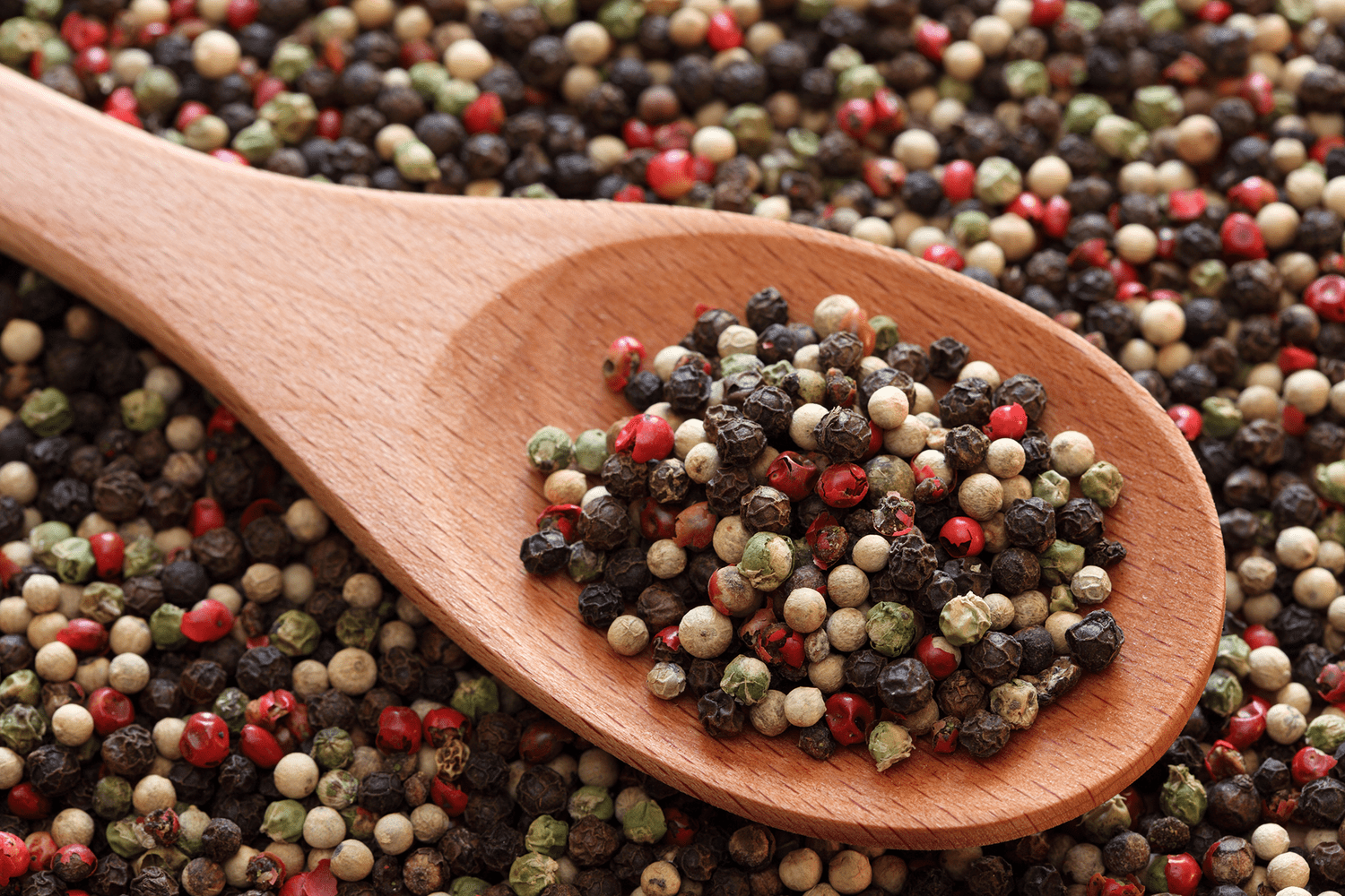Sustainable Pepper Spice | Buy Sarawak White and Black Peppercorn Online